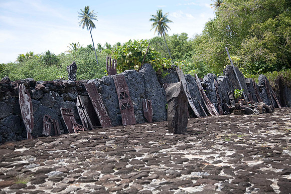 Other artifacts at marae
